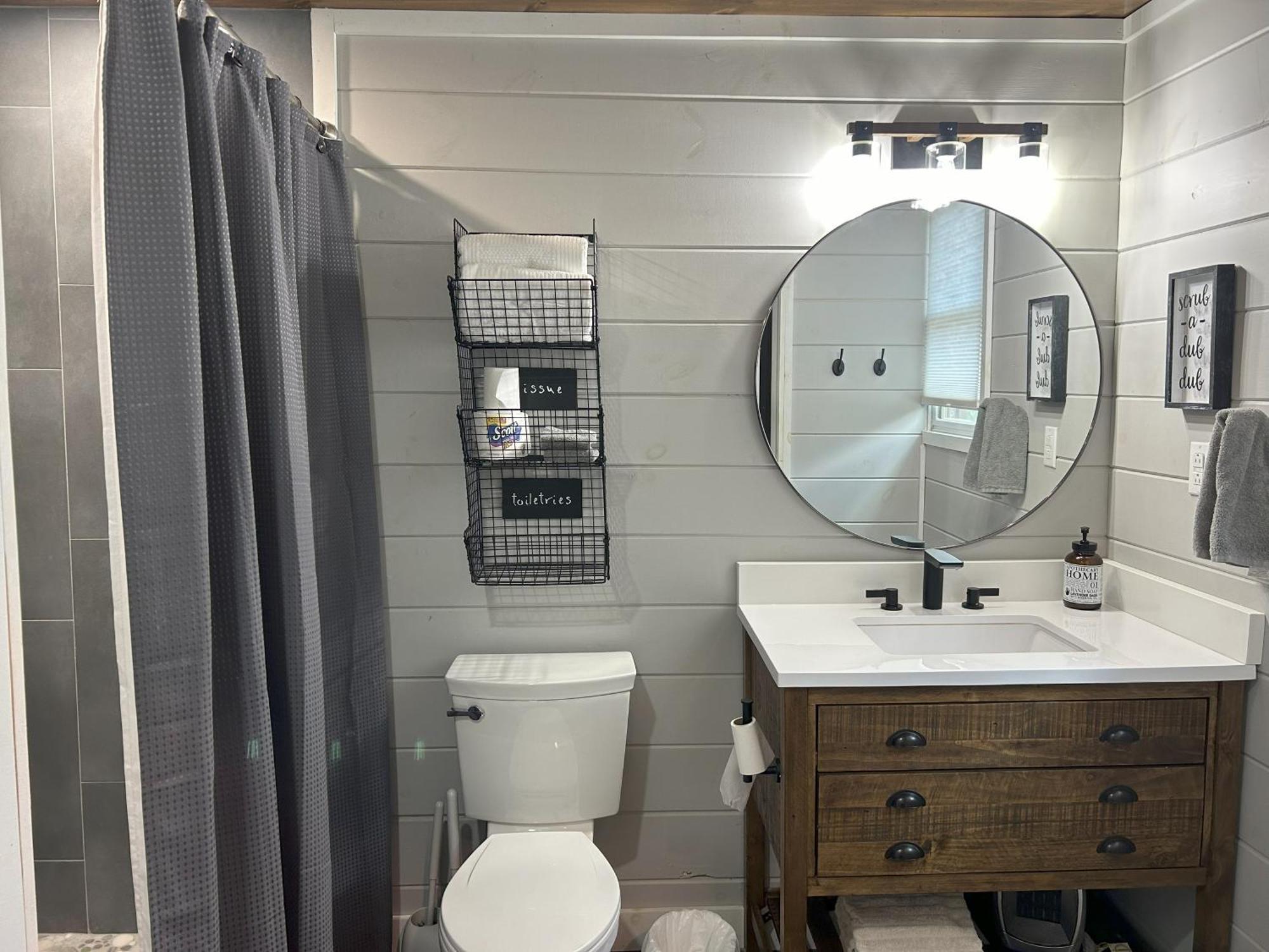 Blissful Nook Tiny Home ~ Cozy Retreat W/ Hot Tub; Near Town And Deep Creek Bryson City Exterior photo